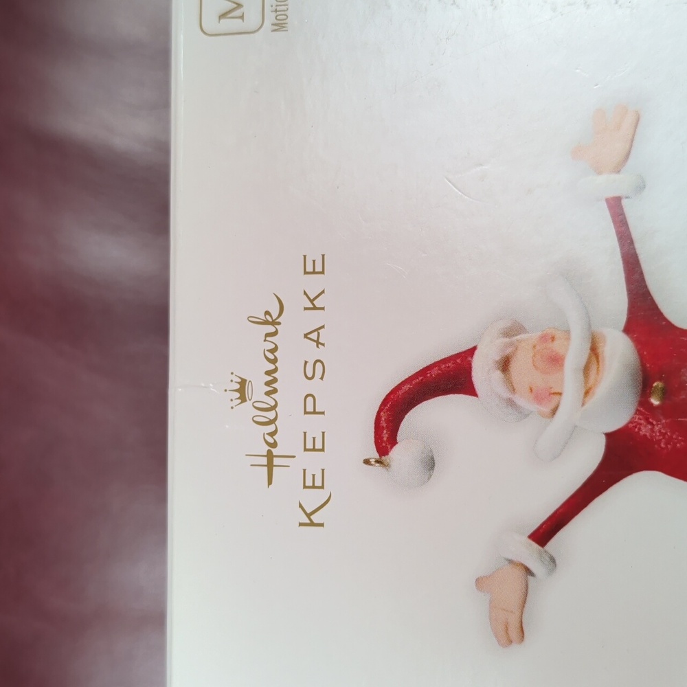 Hallmark Keepsake Santa Countdown To Christmas 2011 - Picture 3 of 8